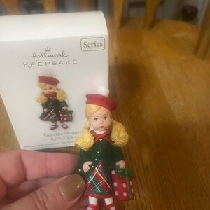 Hallmark Keepsake Yuletide Shopper Ornament- Madame Alexander
